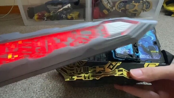 [Mandarin B Station First Release] DX Kamen Rider Saber/Saber Holy Sword Driver Unboxing Review