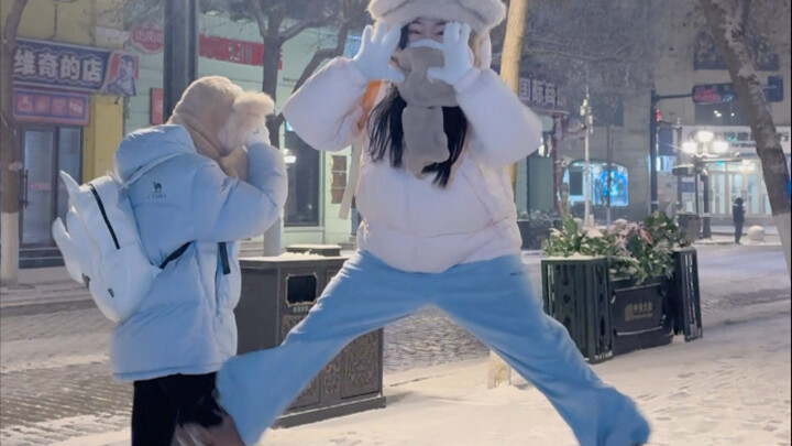 Here comes the annual recap—dance through all the hottest 2025 dances in one go!