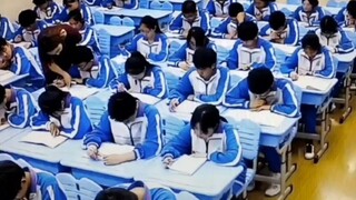 In the morning reading, I am Jay Chou, in class, I am Zhan Jun