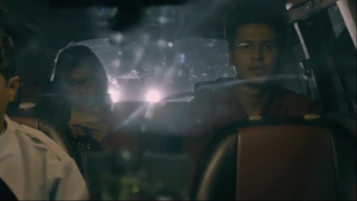 Alinagarer Golokdhadha (2018)