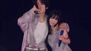金泰妍+郑在玹 Starlight家族演唱会舞台