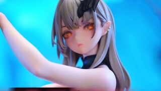 I woke up in the middle of the night and saw that the figurine was alive...?! Help⚠️This figurine ha