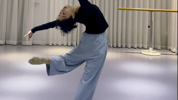 ลมใต้ที่ Beijing Dance Academy สวยงามมาก