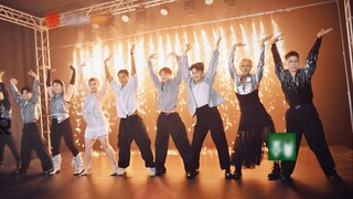 Is this the camera movement that should be seen on a Chinese entertainment stage?! TWICE's new song 