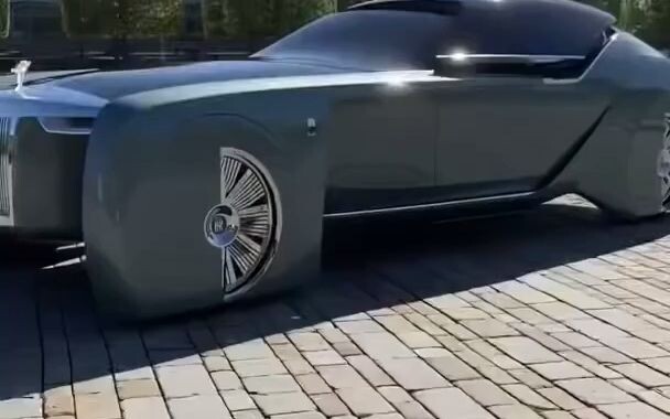 Rolls-Royce năm 2050: Không cần vô lăng, hoàn toàn điều khiển bằng trí tuệ nhân tạo