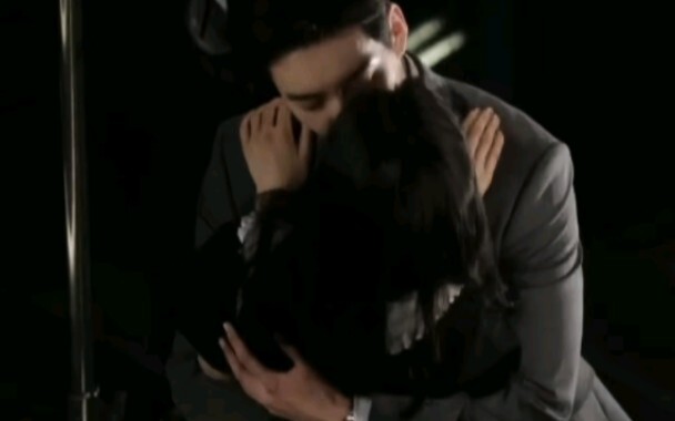 วันนี้ก็ถึงตาเธอสิ! ในที่สุดเขาก็เป็นฝ่ายจูบตอบแล้ว ความต่างด้านรูปร่างช่างเหลือเชื่อเหลือเกิน