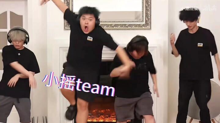 【ทีมลิตเติ้ลร็อค】"คุณให้ต้นกล้าที่ดีแก่เฉาเซิง เฉาเซิงก็จะให้ต้นร็อคเกอร์ที่ดีแก่คุณเป็นการตอบแทน"