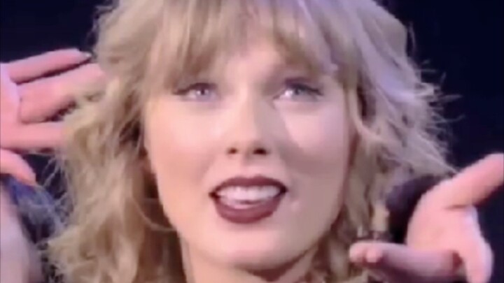 [Swiftie] Who would have thought such a tall person used to wear extra-small sizes! It breaks my hea