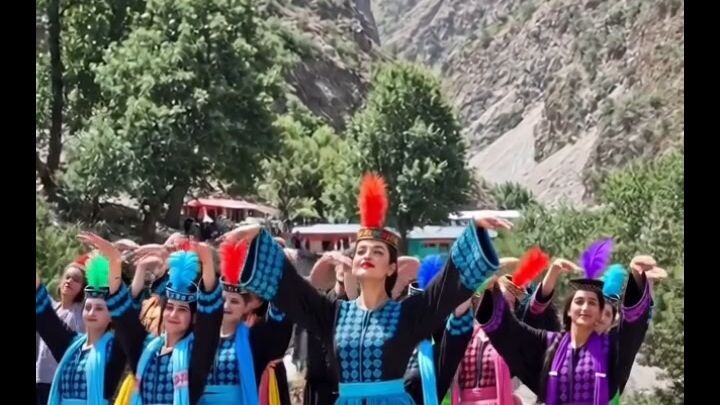 Chitrali kalash valley festival beautiful girl dancing with trending music