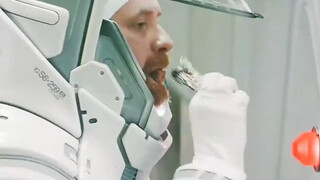 换班的男人只是随手把士力架包装纸扔在地上，却引发了一场灾难