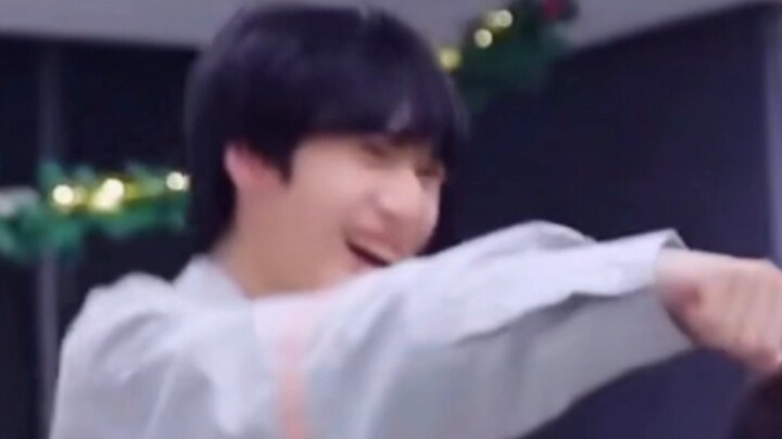 【เหยียนหาวเซียง】【หลิวเย่าเหวิน】เกิดอะไรขึ้นกับกลุ่มลูกคนเล็ก