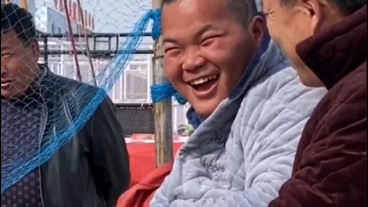 Dù chúng ta có trở thành người thế nào đi nữa, thì chúng ta vẫn luôn là cục cưng trong lòng cha mẹ, 