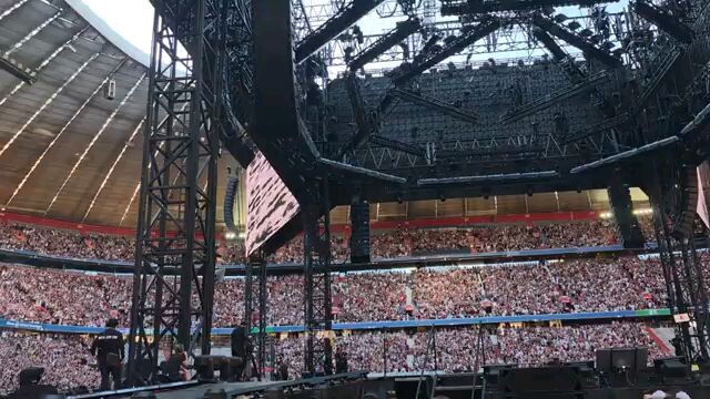 bts would tour arirang Munich day 2