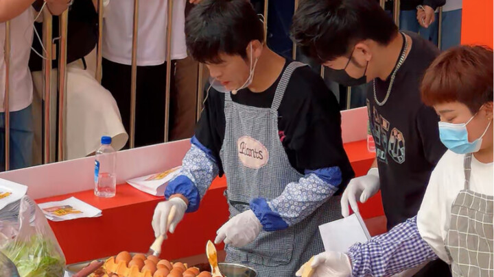 Watching my idol's concert gave me even more strength to keep pushing forward✊🏻 This time, I'm also 