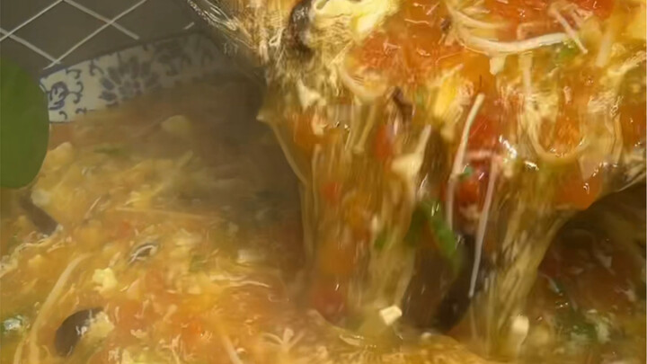 Homemade hot and sour soup, thanks to my friends for their support!