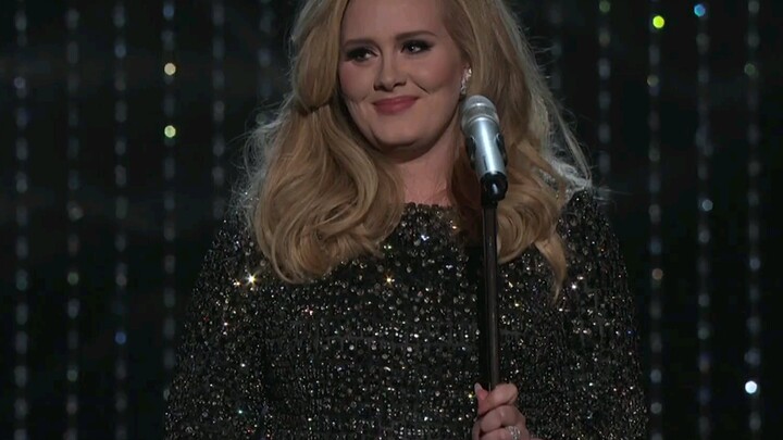 Adele biểu diễn "Skyfall" tại lễ trao giải Oscar - Cực kì tao nhã