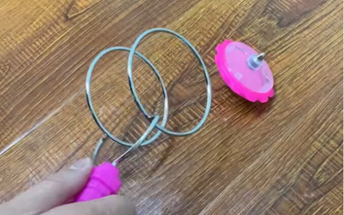 Aku nggak ngerti kenapa pacarku main seharian sampai akhirnya lihat ending… Keren banget!