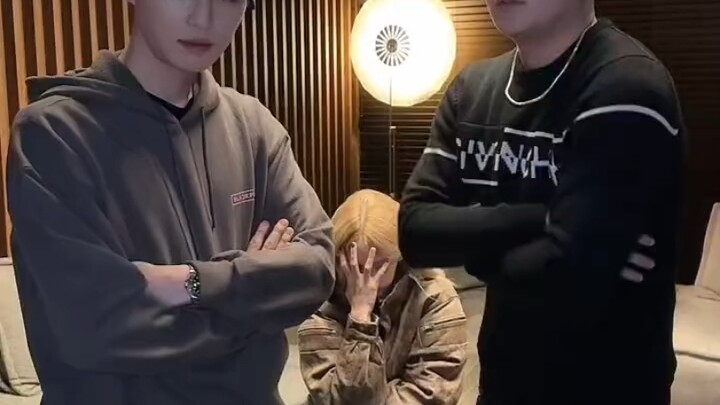 「R. Tee＆Somi」“SMTM R.Tee老师 Challenge请求”mywaychallenge Feat.SMTM鱼子酱组