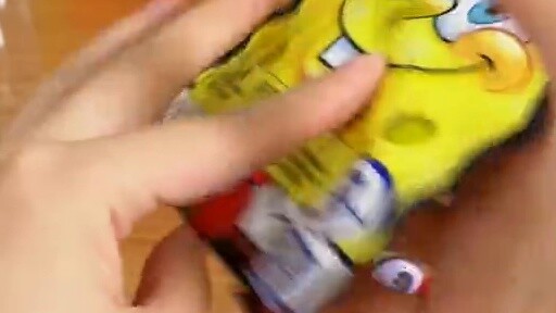 Akankah Anda lebih beruntung membuka kotak tas buta SpongeBob SquarePants di Tahun Baru (Selamat Tah