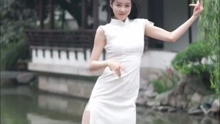 大家可否愿意帮我配一个红盖头？舞蹈《红马》