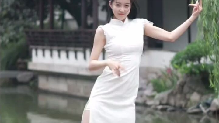 Would you be willing to help me with a red veil? Dance "Red Horse"