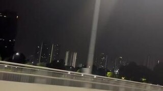 Nơi này mệt mỏi quá… nhưng vẫn yêu SG lắm 🇸🇬🇸🇬 .. 😗