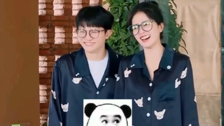 Baju tidur serasi antara Bai Lu dan Zhou Shen—“Gosip ini bermula dari situ” bikin ngakak!