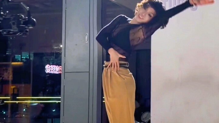 It's always those classic hits that evoke endless memories—here's a fresh arrangement of "The Settin