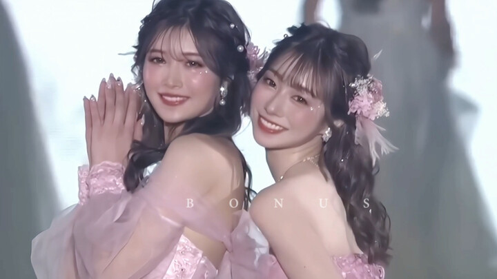 يا جماعة، من يفهم هذا الشعور؟ ذوقنا الجمالي أصبح تحت سيطرة عروض الأزياء في طوكيو!