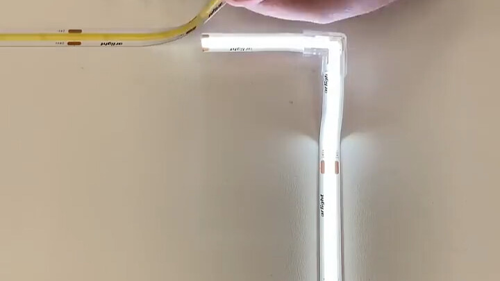 Metode pemrosesan sudut strip lampu LED