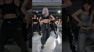 Bang, pop, pop💥 #jinlee #choreography