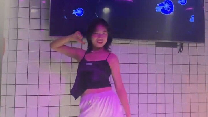 Chongqing's first K-pop bar? A tacit collaboration with KDL? And straight-shots? Bring it to you!