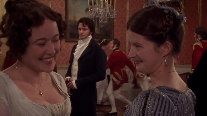 《الكبرياء والتحامل》نسخة 1995، وجه مجنون بالحب يبقيك محبوسًا لسنوات عديدة، جمعية قصيرة لنظرات السيد د