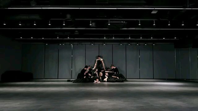 KAI " Wait On Me " Dance Practice
