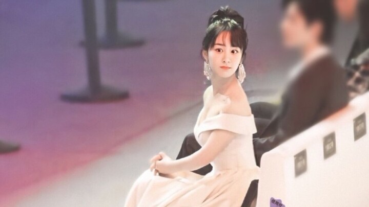 【Dương Tử】Tạo hình của “Chị Tím” tại lễ trao giải đẹp xuất sắc luôn! Vừa gợi cảm vừa trong sáng!