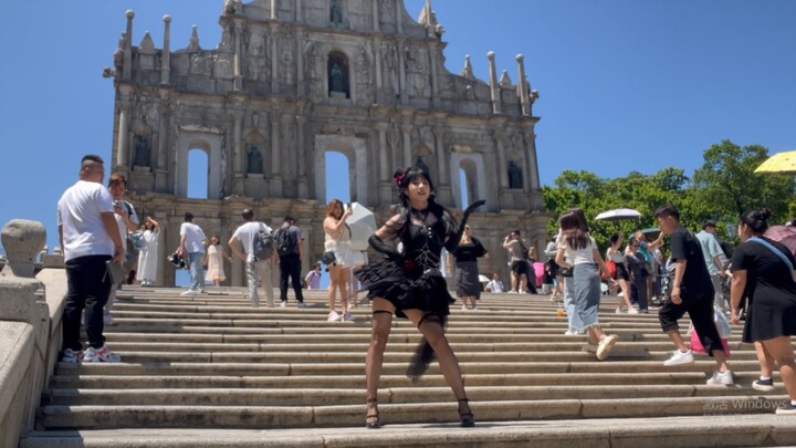 Ketika orang ekstrovert pergi ke landmark Makau untuk menari Queencard! Reaksi para pejalan kaki ben