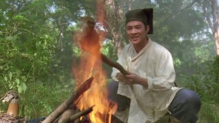 "The Swordsman" của võ sư Hu Weili là một bài hát cực kỳ kinh điển. Sau khi nghe, bạn sẽ cảm nhận đư