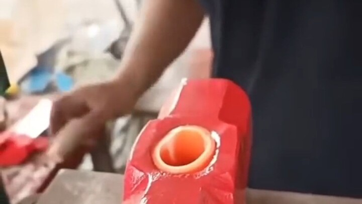 Will this prevent the hammer from falling out?