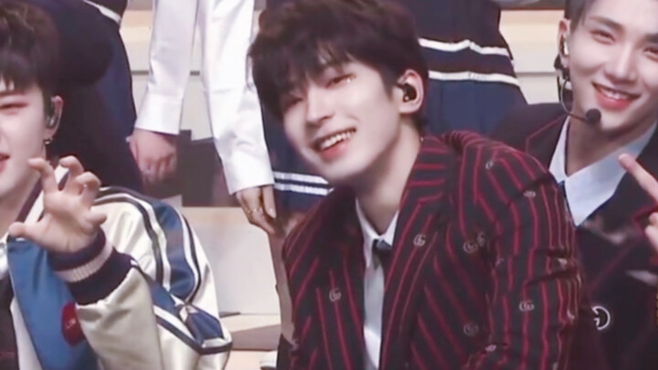 【SEVENTEEN】Happiest snap shoot stage performance on the Power of Love DVD