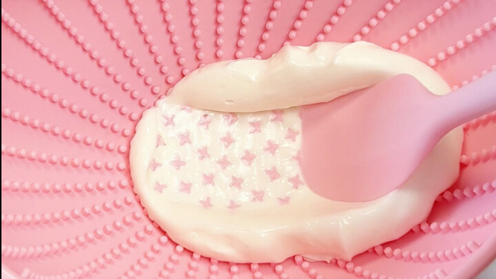 Makanan anjing seharga tiga digit itu sebenarnya dimakan oleh anjing siapa, ya～