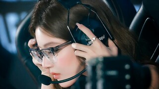 露思打英雄联盟时画面&赛后采访  是我的电竞女友没错了