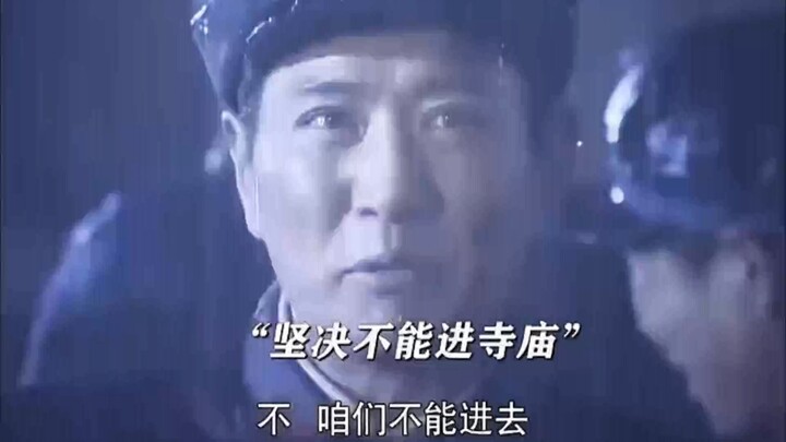 Tướng Hồng Học Trí kiên quyết không vào chùa, tôn trọng phong tục tập quán của các dân tộc thiểu số.