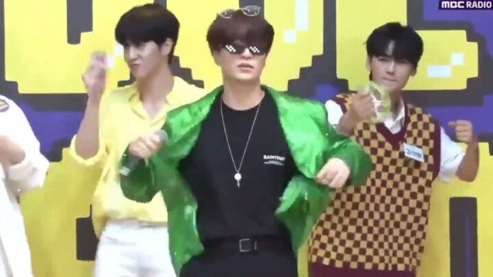 [Cui Rongzai] Please give lots of support to JYP's new trot singer Cui Zhaizhai!