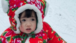看见雪变成小夹子了嘿