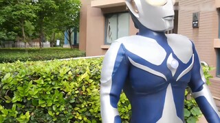 Di balik layar proses pembuatan film setelan kulit Ultraman Goss