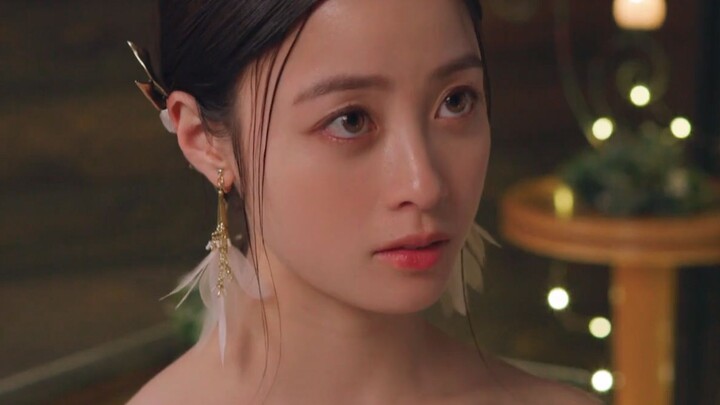 “Kalau kamu ngotot menghukumku cuma karena aku cantik, ya sudah, aku memang siluman rubah!”