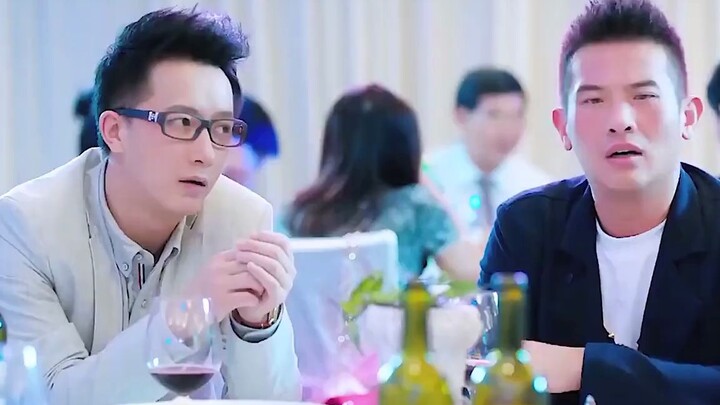 هل يمكن اعتبار هذه الطاولة أيضًا كعائلة؟