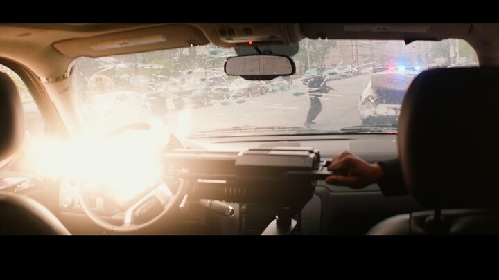 There are details even in head-on clashes.