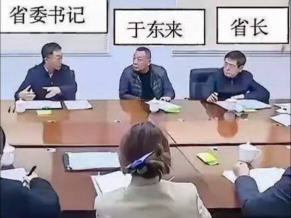 ครั้งแรกที่เห็นผู้ประกอบการนั่งตำแหน่งศูนย์กลางระหว่างผู้นำอันดับหนึ่งกับอันดับสอง ขอชื่นชมผู้นำเหล่