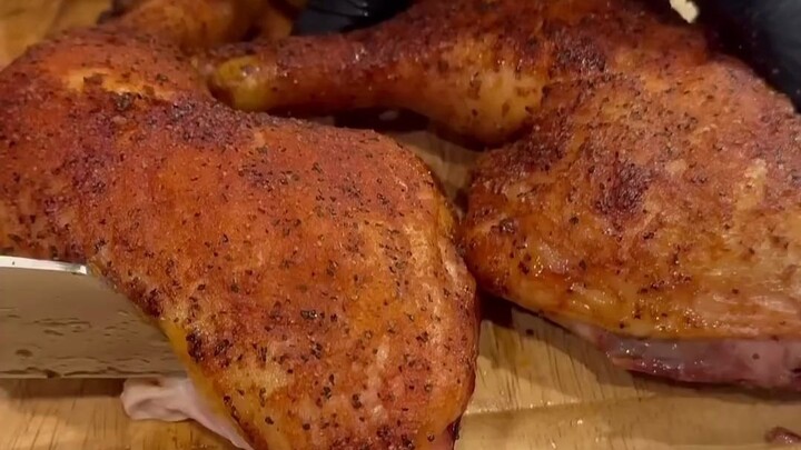 ฉันขอขาไก่หนึ่งชิ้น ขอบคุณค่ะ